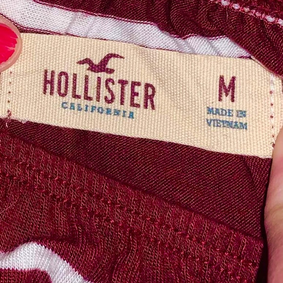 Offshoulder Hollister Top - Picture 2 of 2